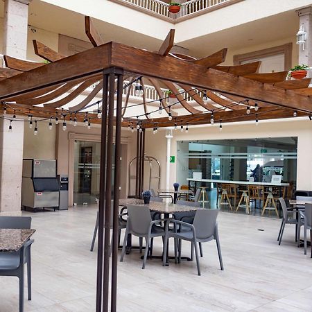 Best Western Plus Monterrey Colon Exterior photo