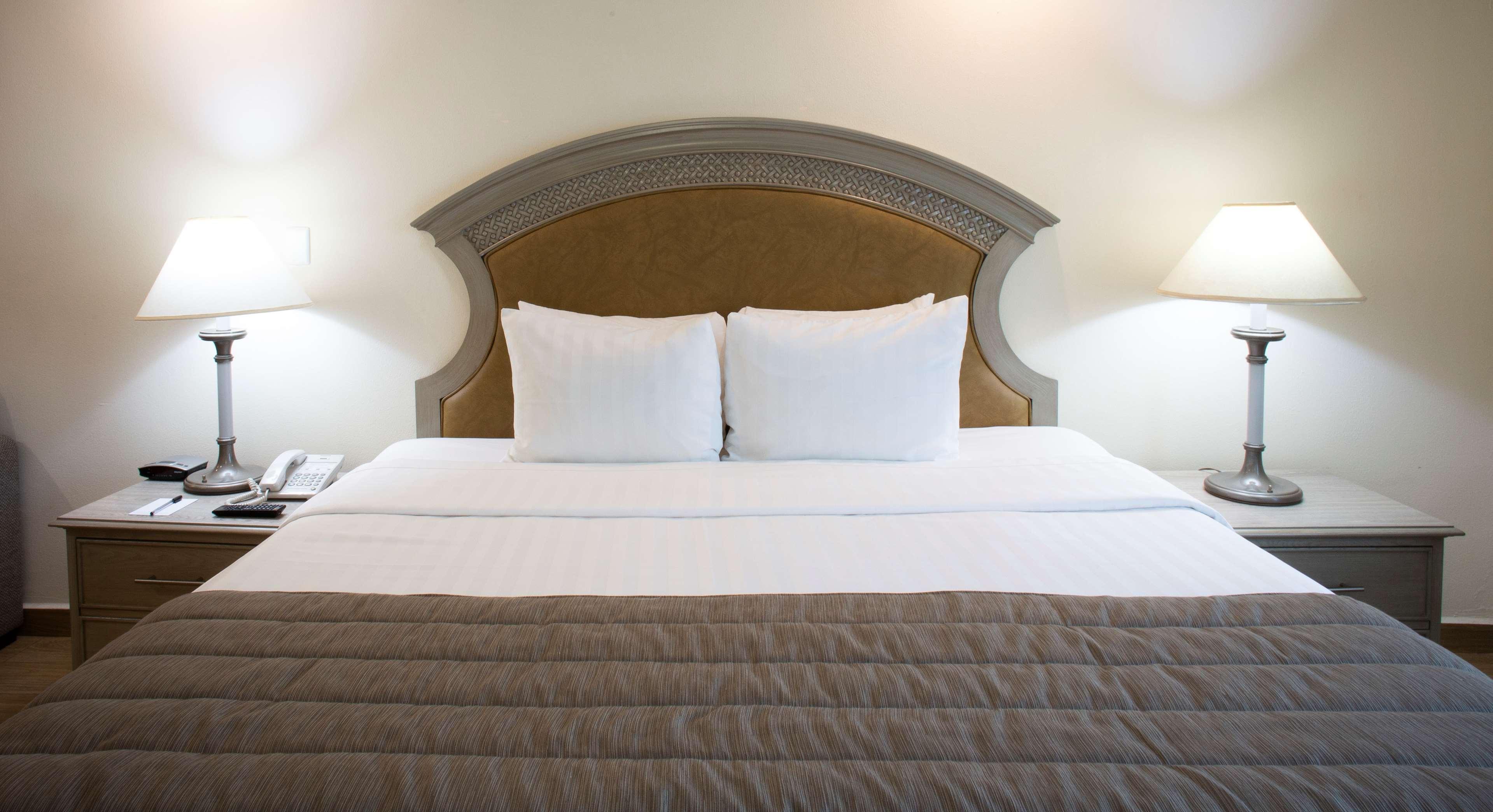 Best Western Plus Monterrey Colon Exterior photo