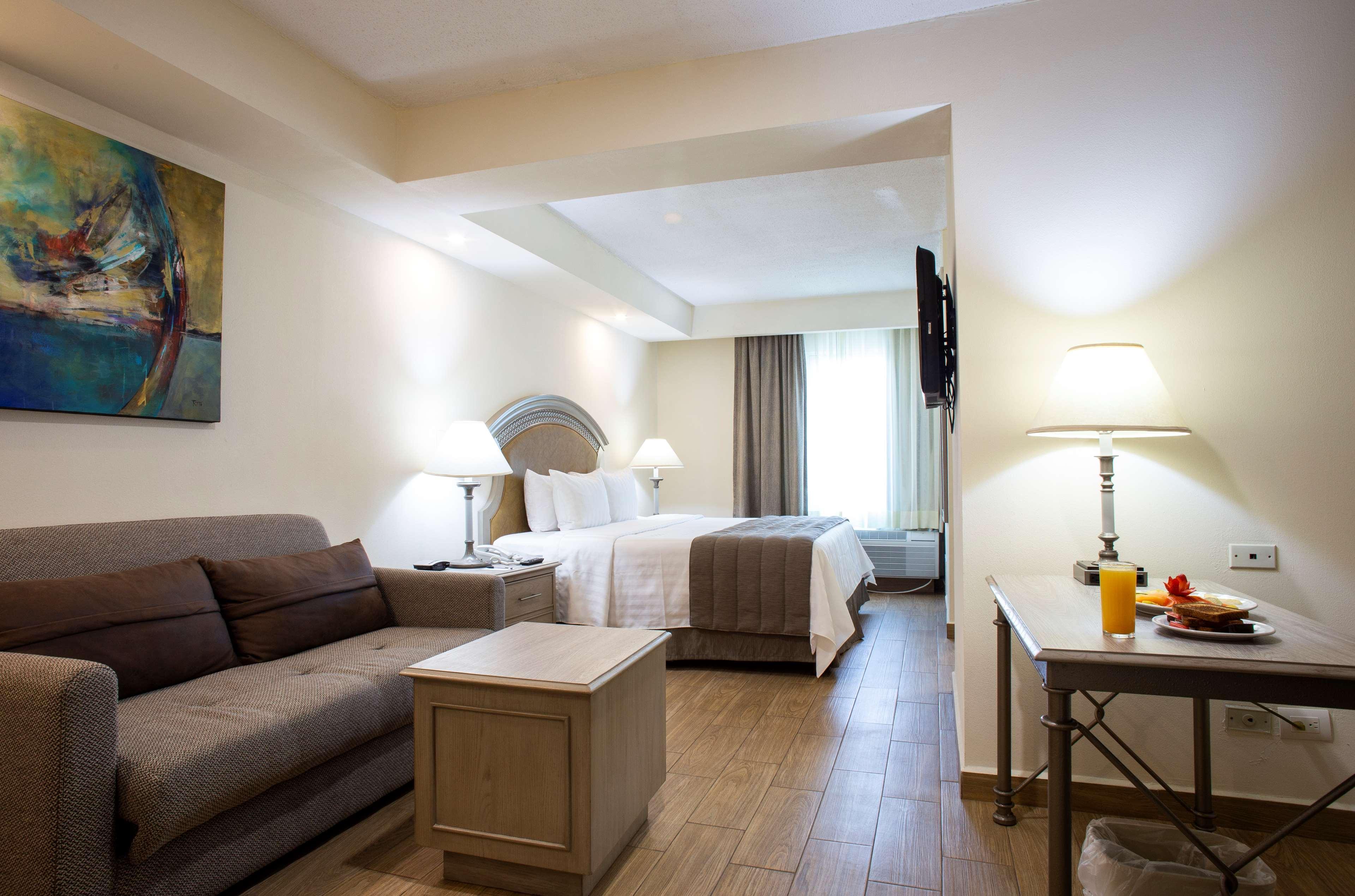 Best Western Plus Monterrey Colon Exterior photo
