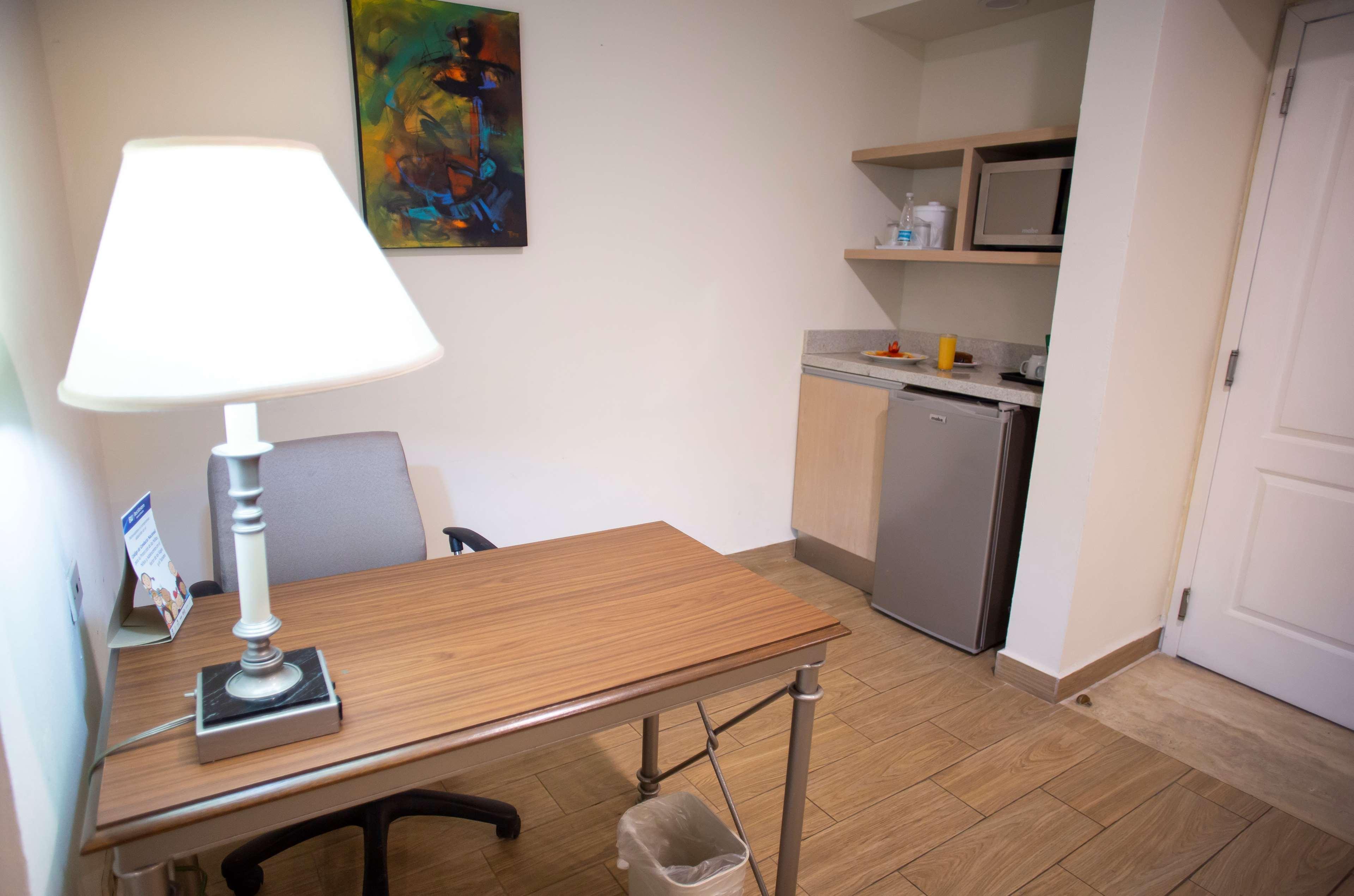 Best Western Plus Monterrey Colon Exterior photo