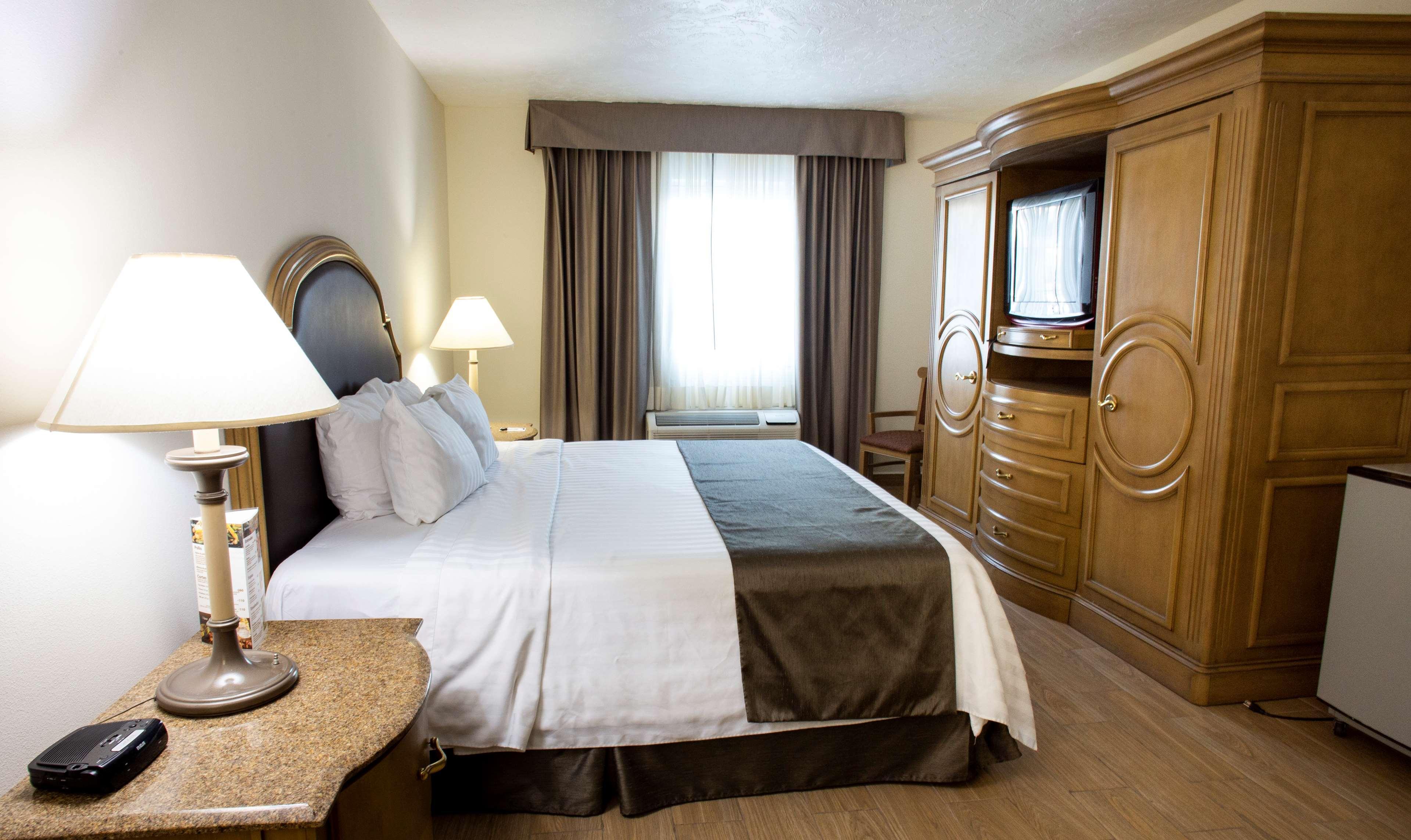 Best Western Plus Monterrey Colon Exterior photo