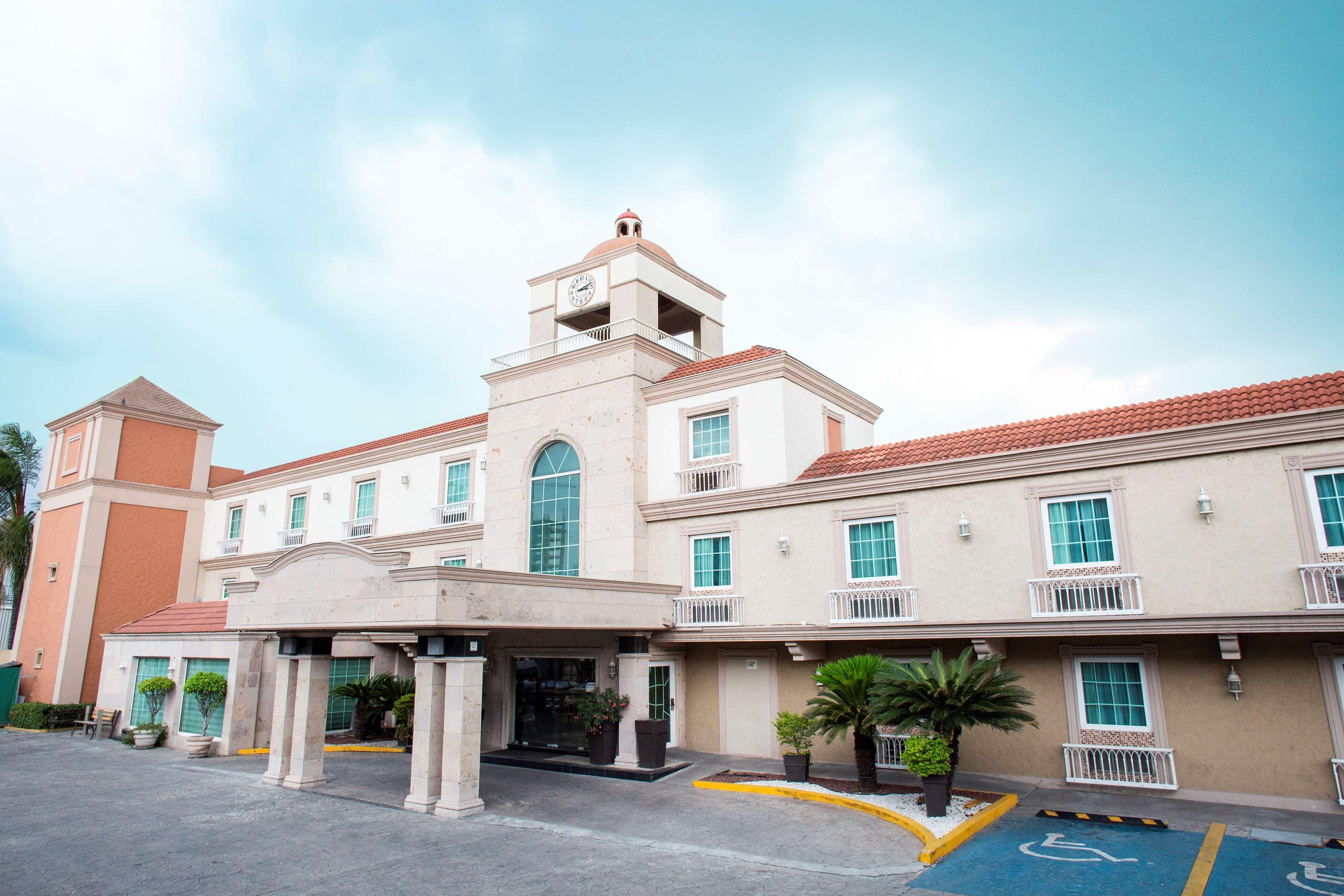 Best Western Plus Monterrey Colon Exterior photo