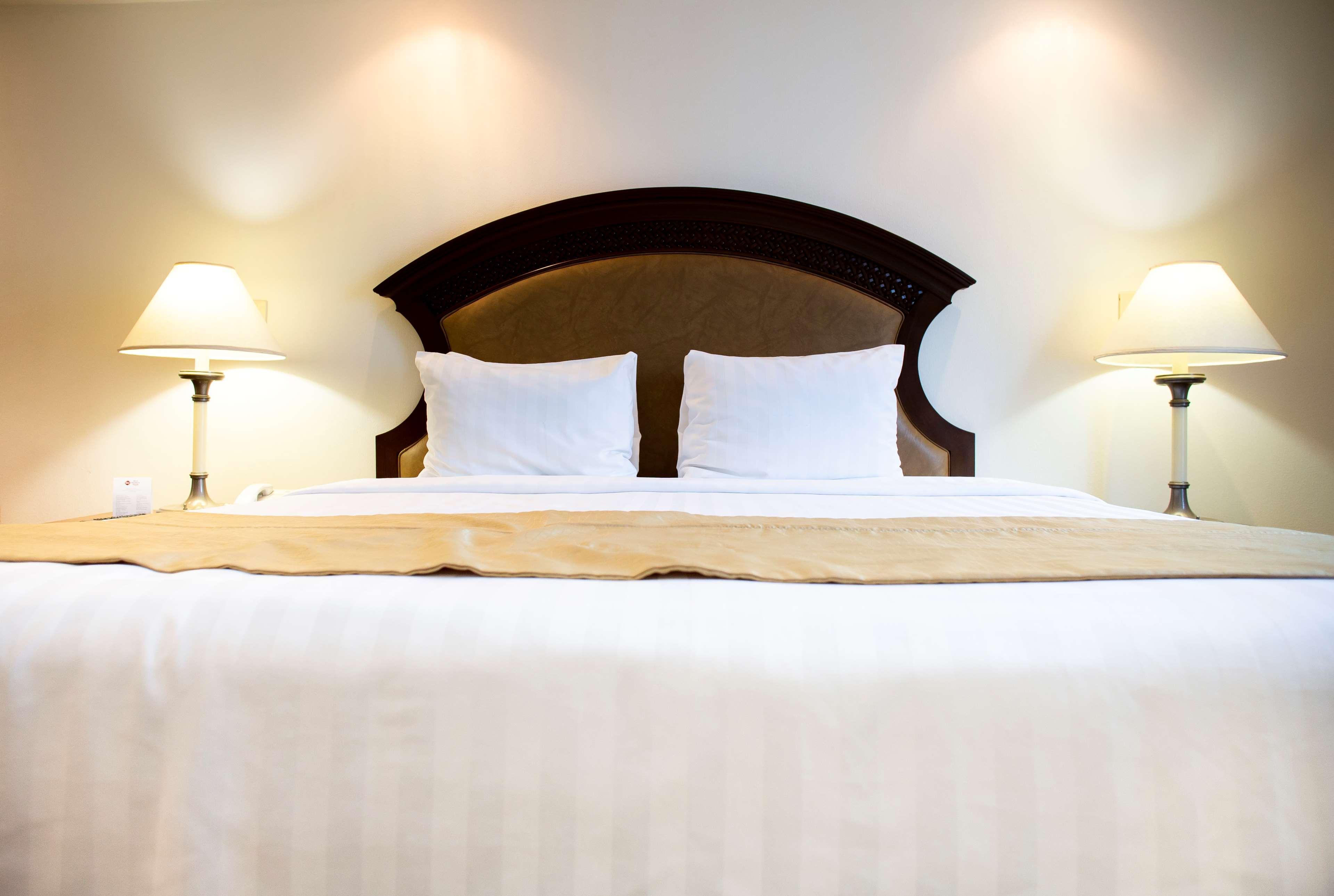 Best Western Plus Monterrey Colon Exterior photo