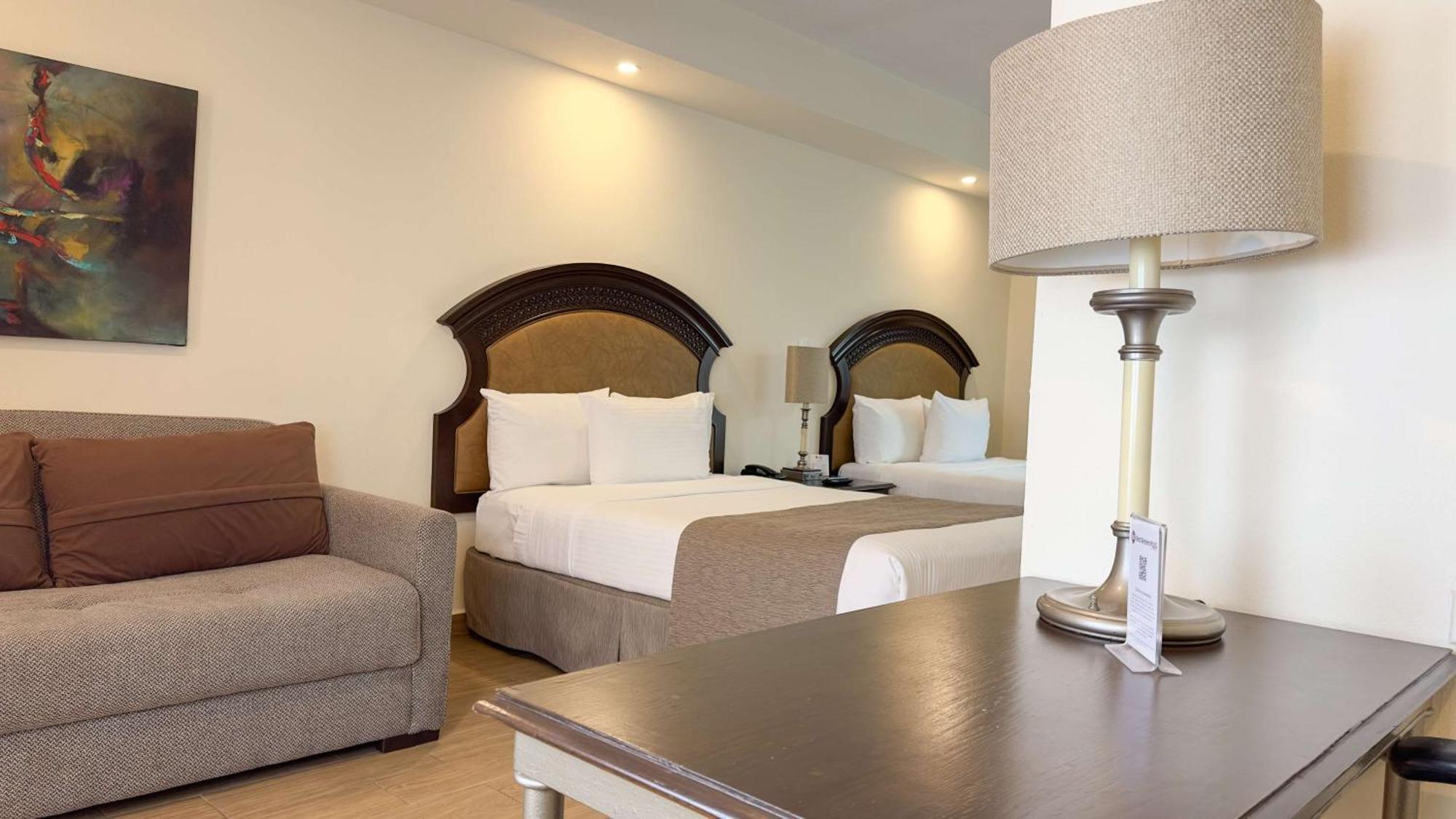 Best Western Plus Monterrey Colon Exterior photo
