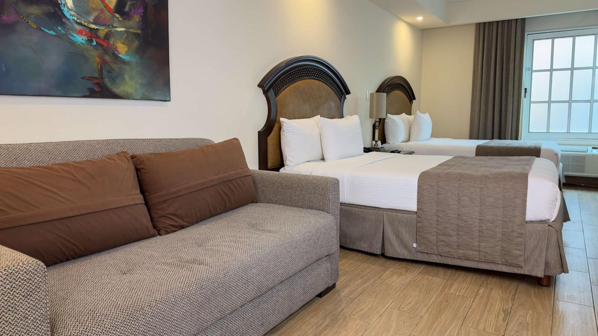 Best Western Plus Monterrey Colon Exterior photo
