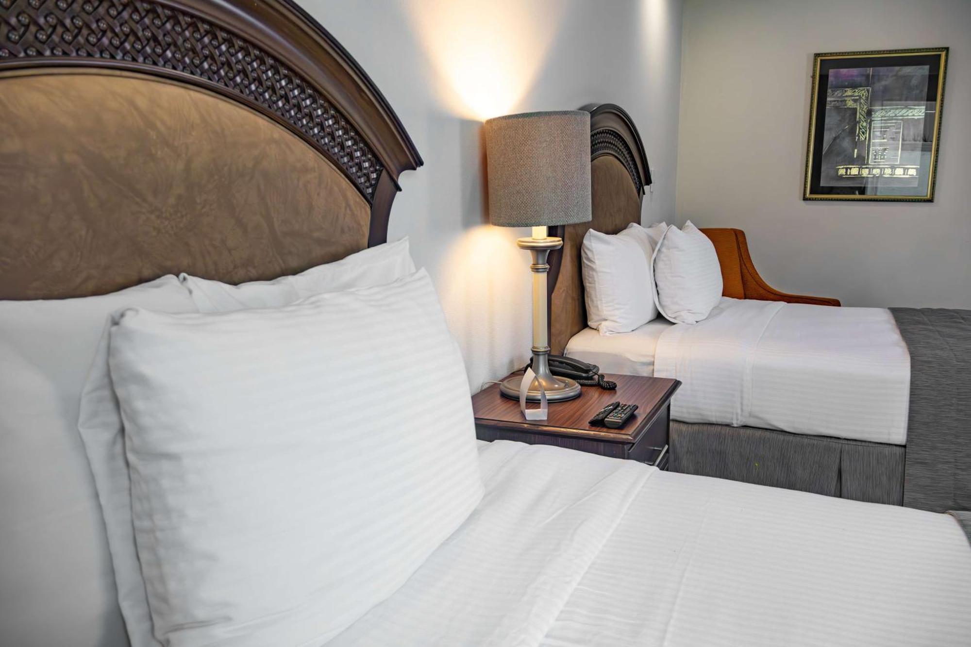 Best Western Plus Monterrey Colon Exterior photo