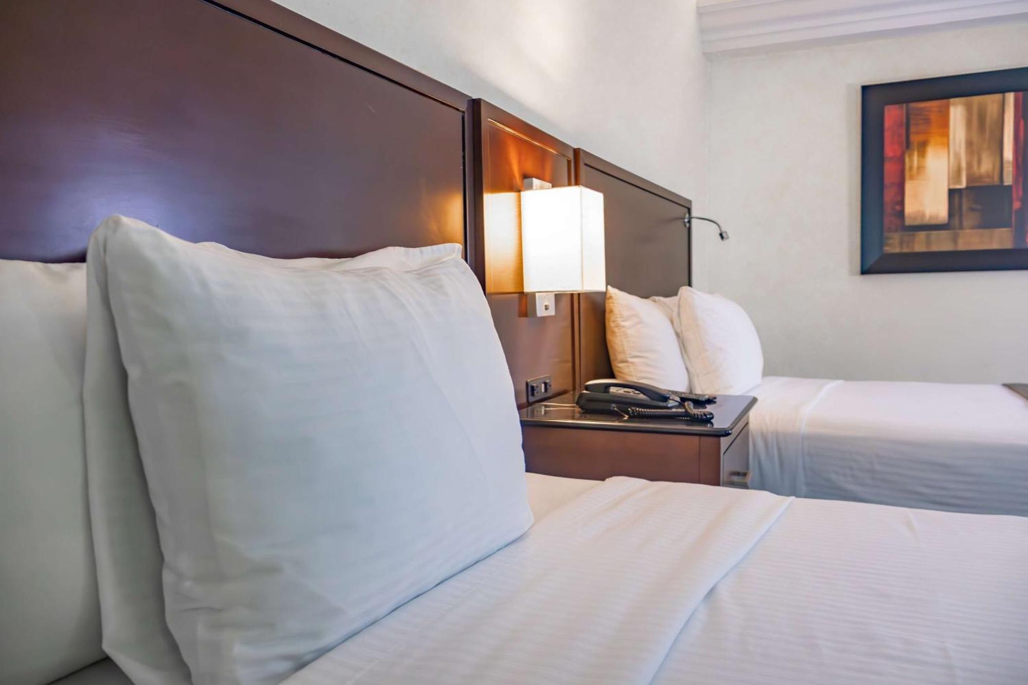 Best Western Plus Monterrey Colon Exterior photo