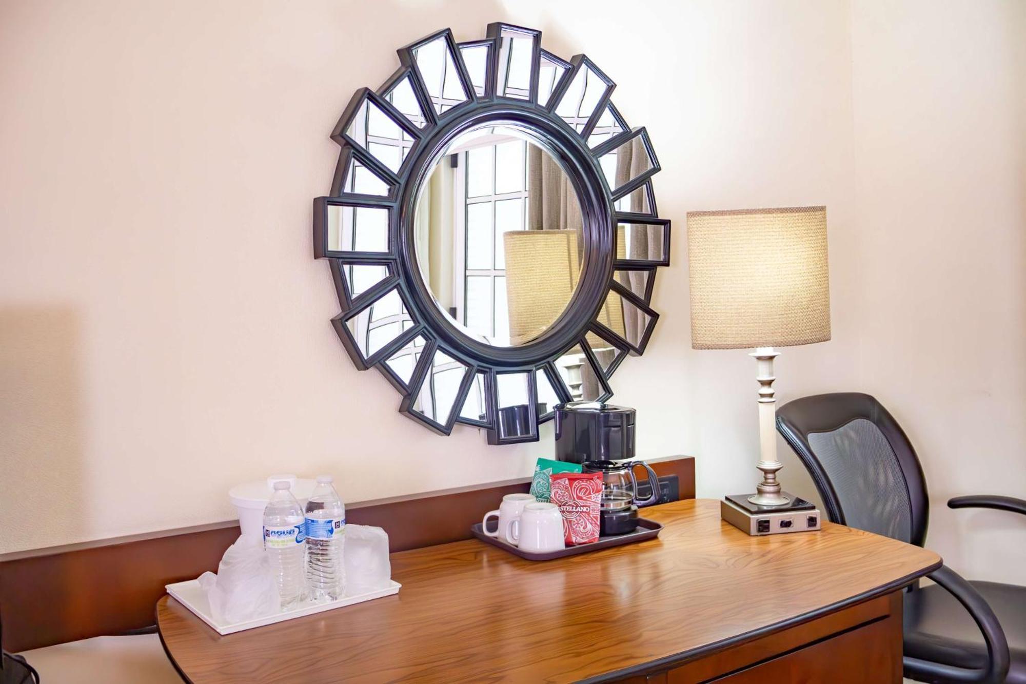 Best Western Plus Monterrey Colon Exterior photo